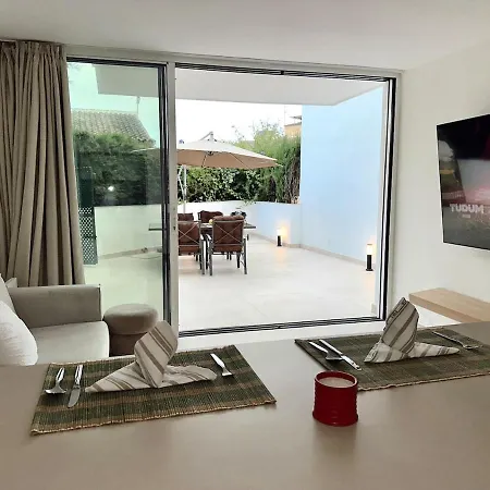 شقة Hideaway Bbq, Pool & Walking Distance Beaches