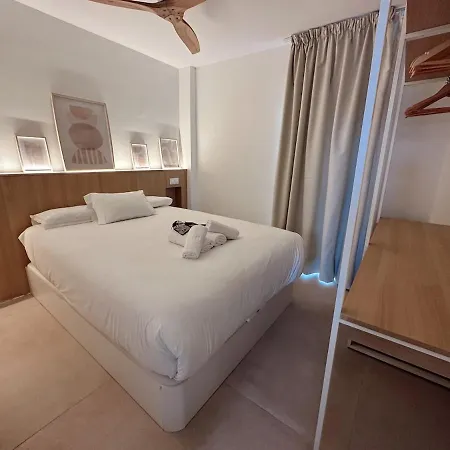 Hideaway Bbq & Walking Distance Beaches Apartment *