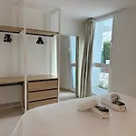 Hideaway Bbq, Pool & Walking Distance Beaches Apartman *