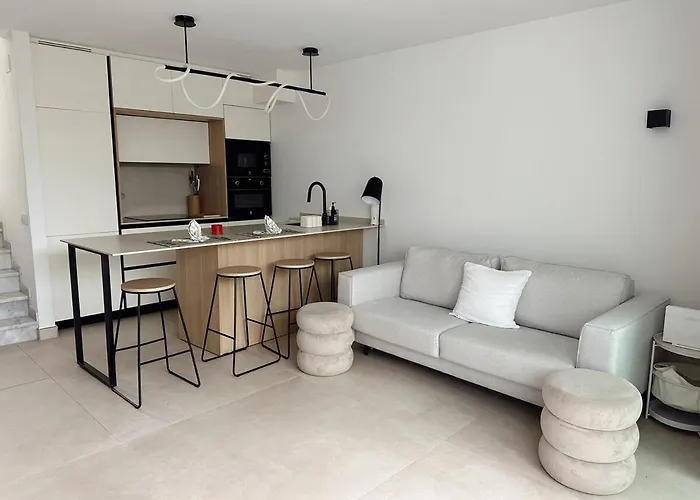 Hideaway Bbq, Pool & Walking Distance Beaches Marbella